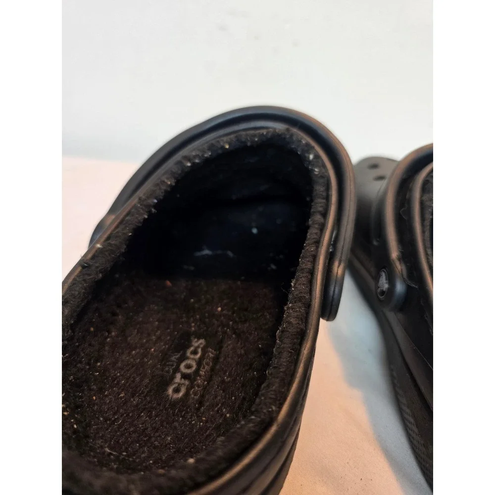 Crocs Classic Fuzz Lined Clogs Black Mens 9 Womens 11 Slip On Shoes